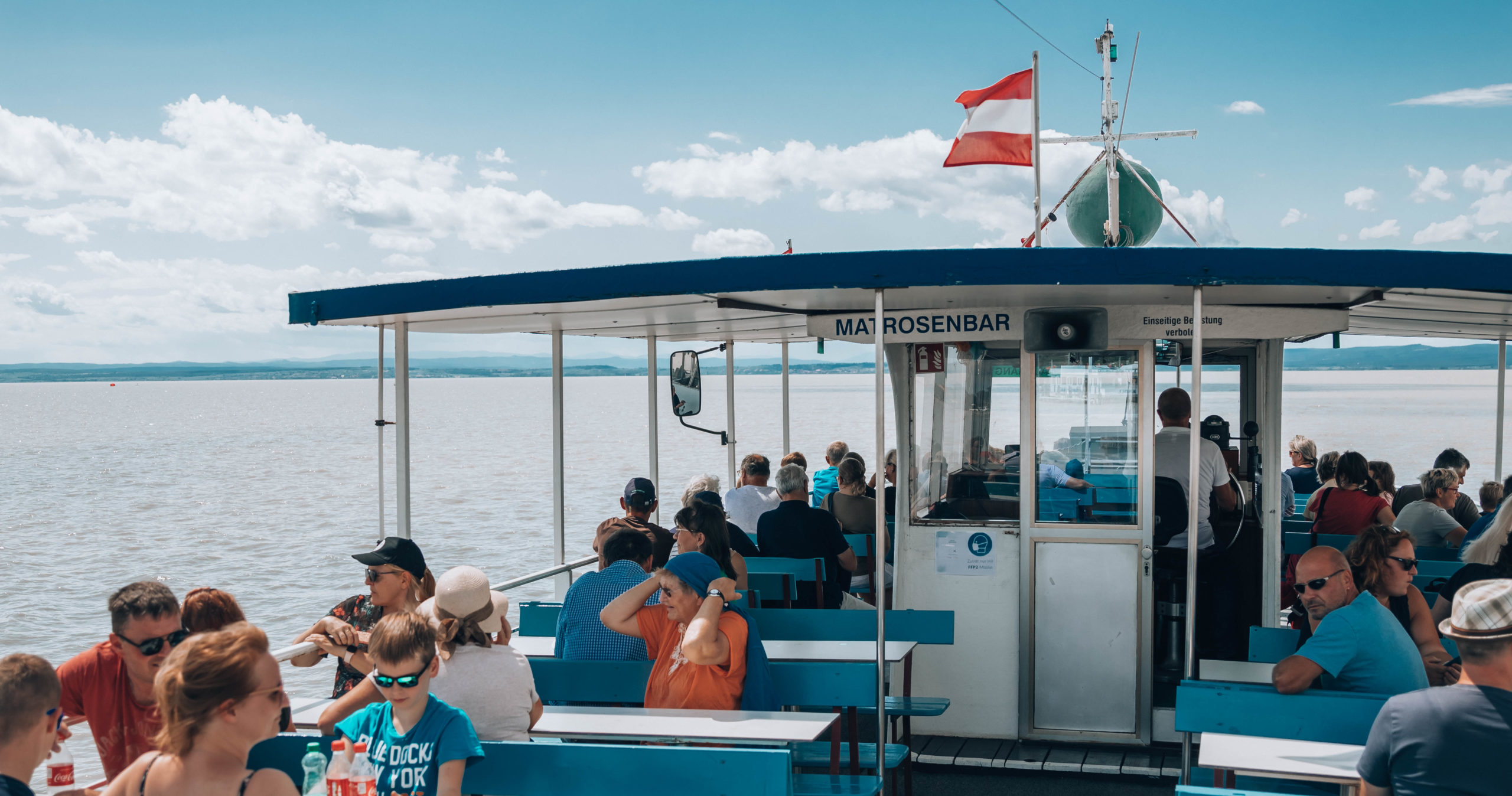 Schifffahrt am Neusiedlersee mit Passagieren